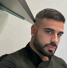 <strong>Luis G.</strong>